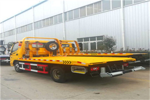 商丘附近拖车救援搭电